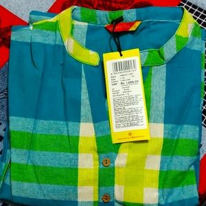 I am selling kurtas